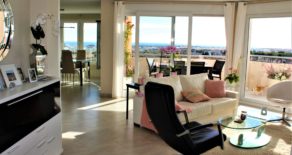 Niespotykany apartament z panoramicznym widokiem w Orihuela Costa  SOLD