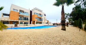 Apartament z widokiem na morze. Villamartin. Orihuela Costa